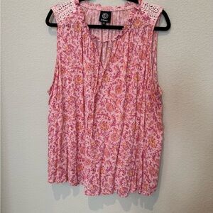 Bobeau Pink and White Floral Sleeveless Blouse